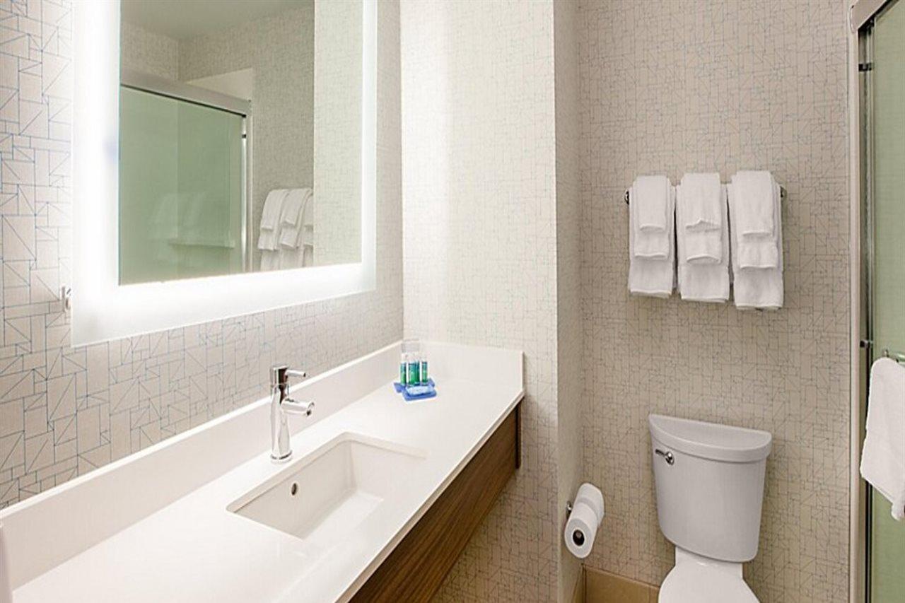 Holiday Inn Express And Suite Manitou Spring Маниту-Спрингс Экстерьер фото